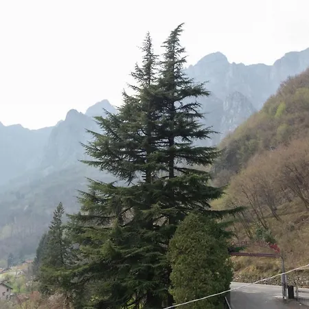 公寓 La Pineta - Le Casette Di Osvaldo 莱科